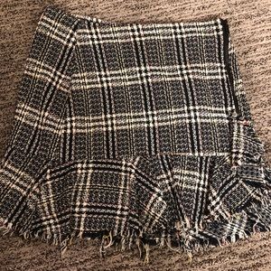 Tweed Zara skirt with ruffle bottom